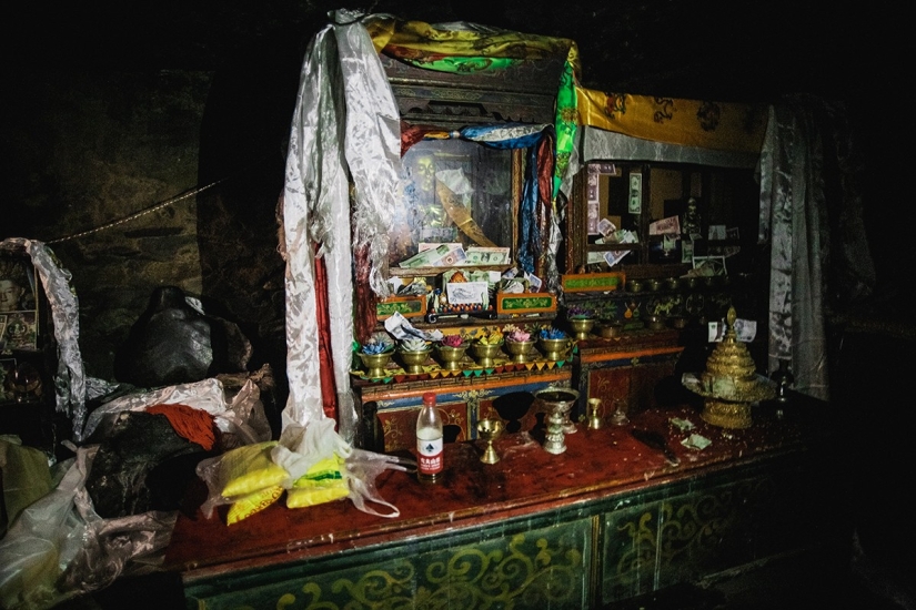 In search of magic: on the other side of the border In search of magic: on the other side of the border