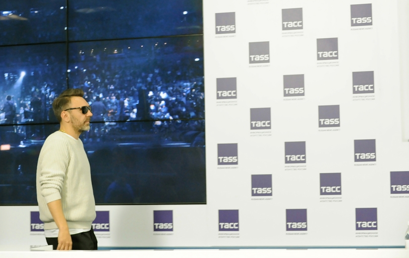 In St. Petersburg — to drink, in TASS — to smoke. Shnurov announced a concert in Moscow