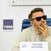 In St. Petersburg — to drink, in TASS — to smoke. Shnurov announced a concert in Moscow