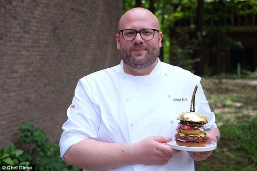 In the Netherlands, the most expensive burger in the world was created at a price of 131 thousand rubles