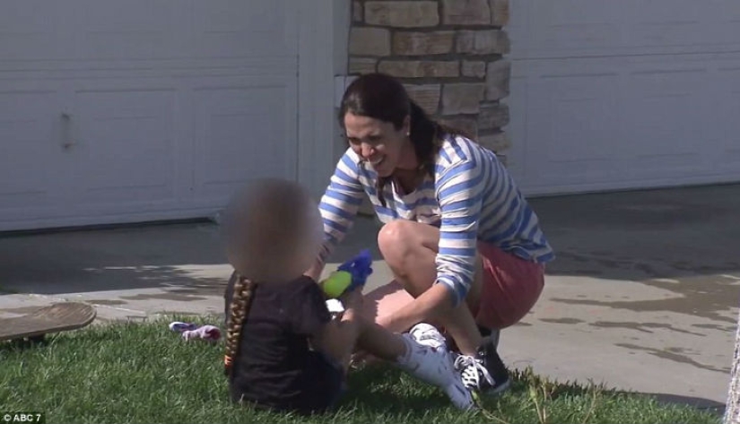 In the US, social workers take a girl from a white foster family because she is Indian