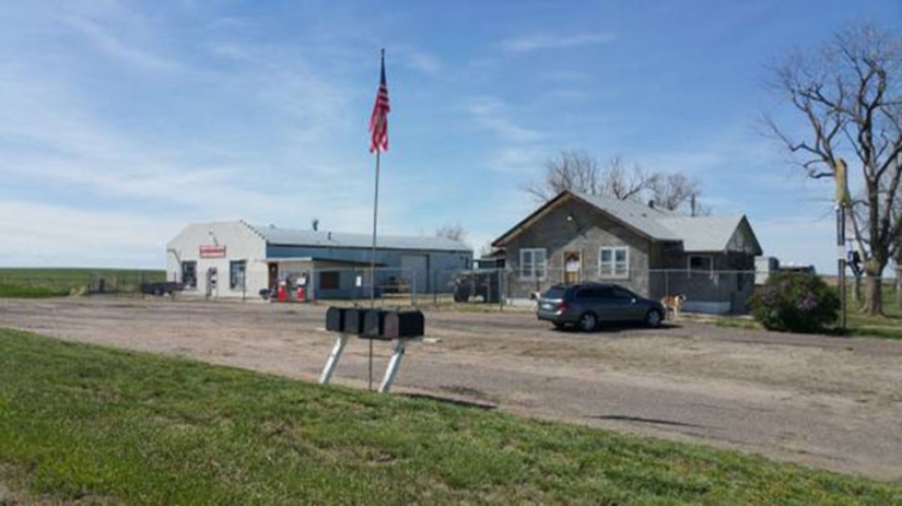 In the USA, a ghost town is for sale for only 350 thousand dollars