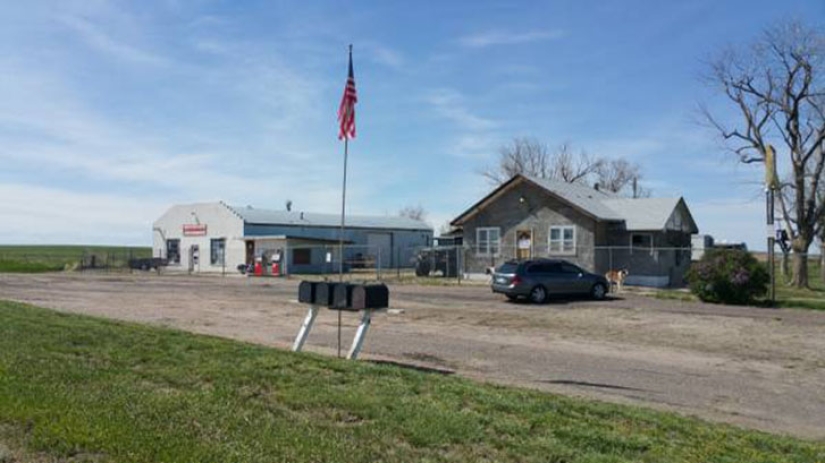 In the USA, a ghost town is for sale for only 350 thousand dollars