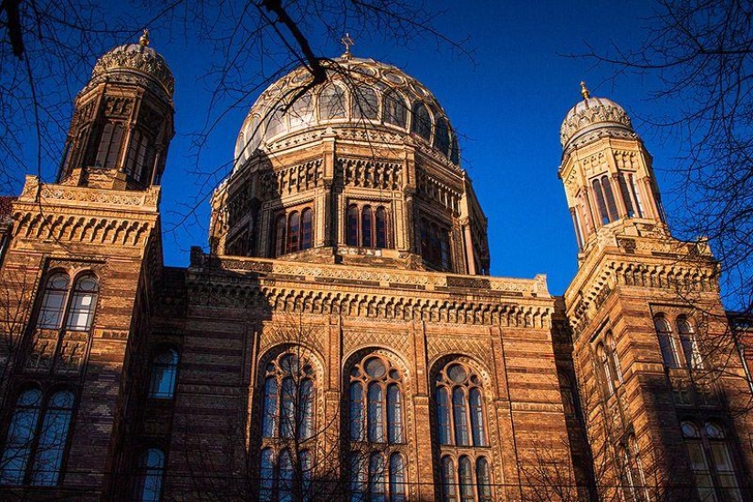 Increíbles lugares de culto en todo el mundo. Increíbles lugares de culto en todo el mundo.