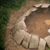 Incredible footage of an Amazonian tribe that has never been in contact with civilization