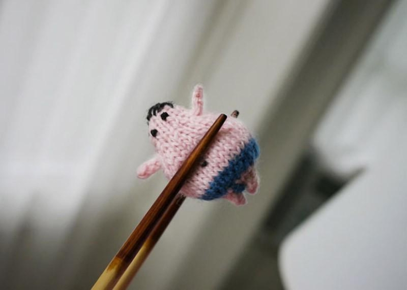 Incredible miniature things knitted and crocheted