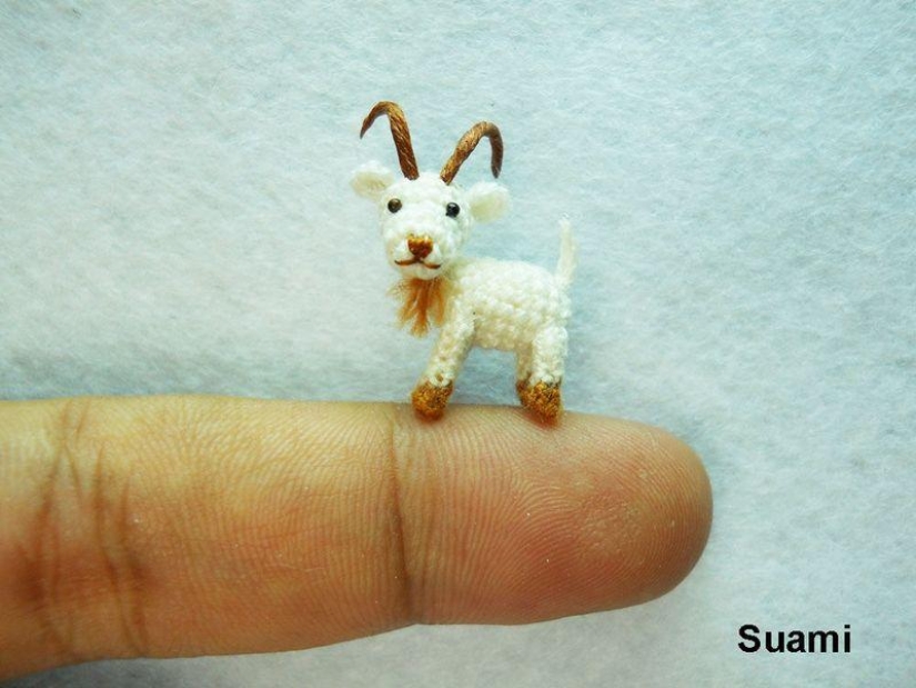 Incredible miniature things knitted and crocheted
