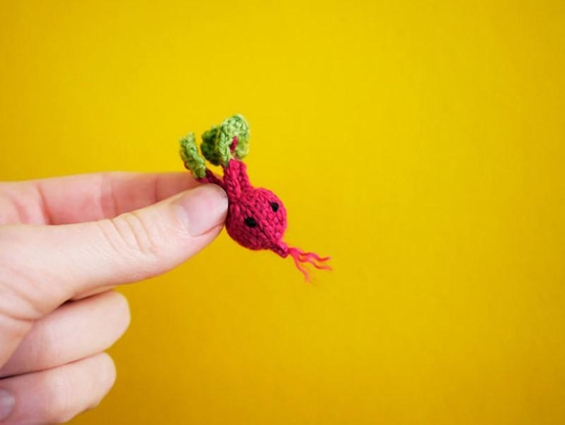 Incredible miniature things knitted and crocheted