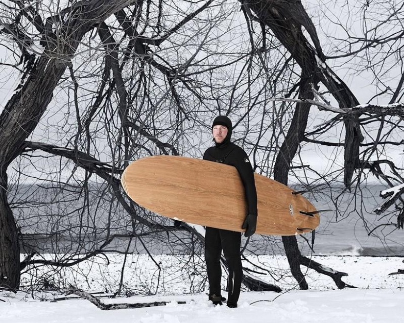Incredible photos of surfing in a semi-frozen lake