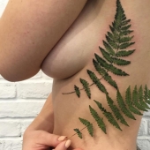 Incredible tattoos that cannot be distinguished from living plants