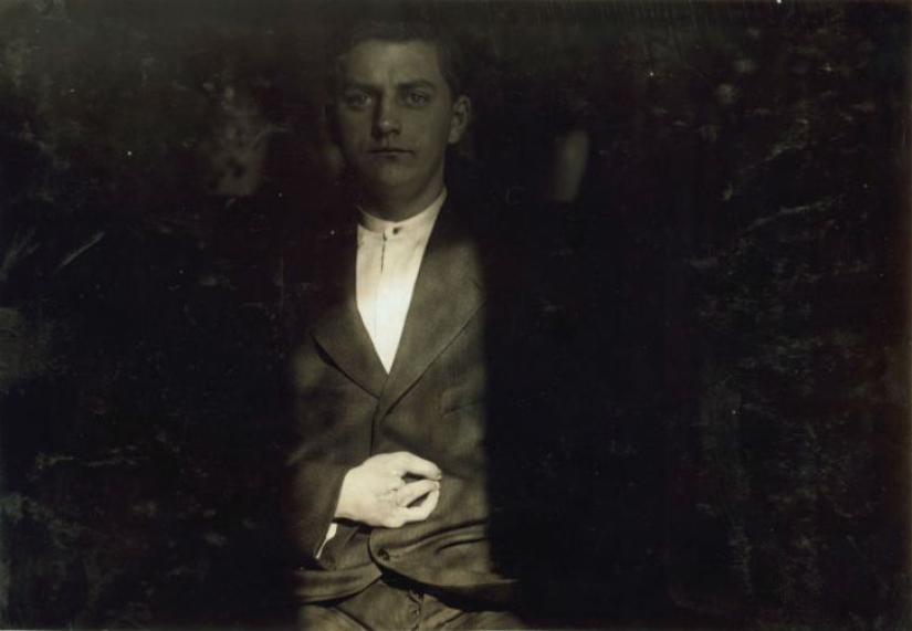 Infancia perdida: Horribles condiciones de trabajo infantil fotografiadas por Lewis Hine Infancia perdida: Horribles condiciones de trabajo infantil fotografiadas por Lewis Hine