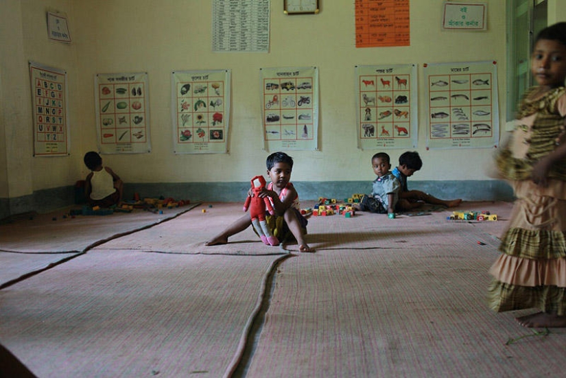 Infancia robada - Niñas prostitutas de Bangladesh