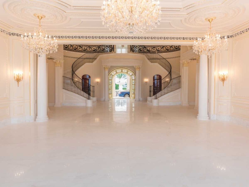 Inside Le Palais Royal, the most expensive US$159 million mansion