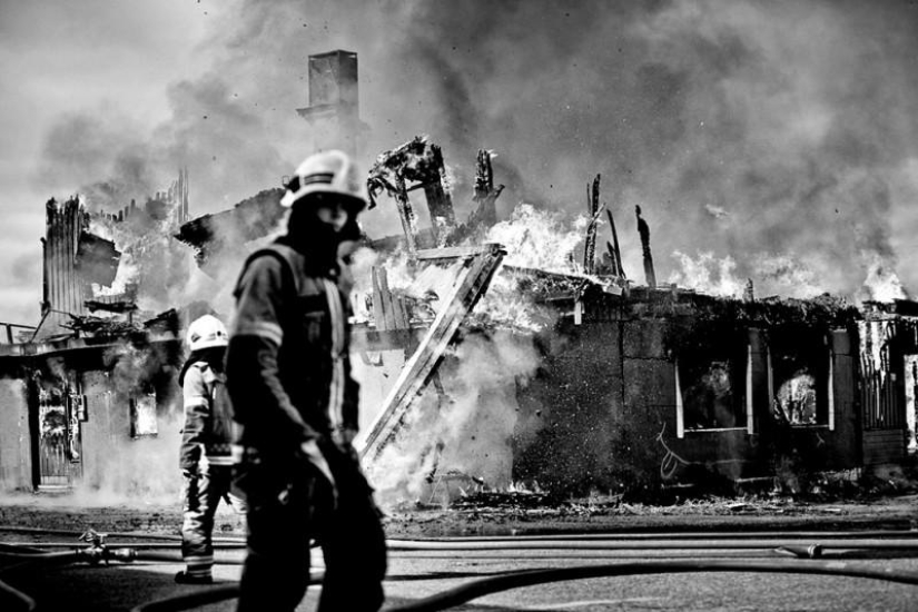 "Inside the Fire" Zbigniew Wantuch "Inside the Fire" Zbigniew Wantuch