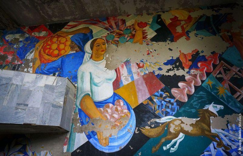 Interiors of Pripyat Interiors of Pripyat