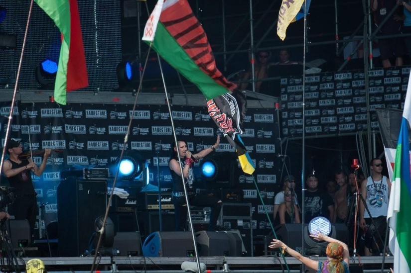 Invasión: ¡sobrevive a pesar de! .. Invasión: ¡sobrevive a pesar de! ..