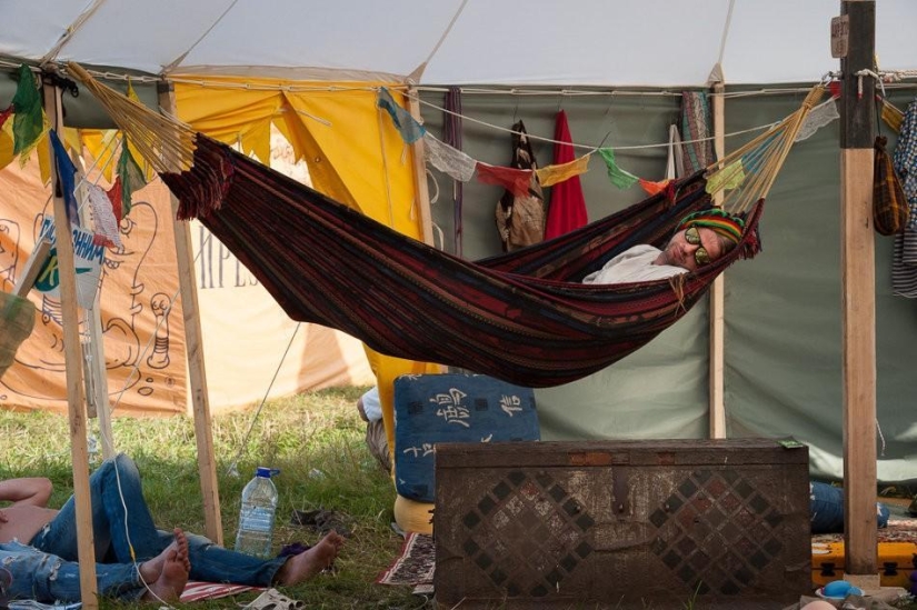 Invasión: ¡sobrevive a pesar de! .. Invasión: ¡sobrevive a pesar de! ..