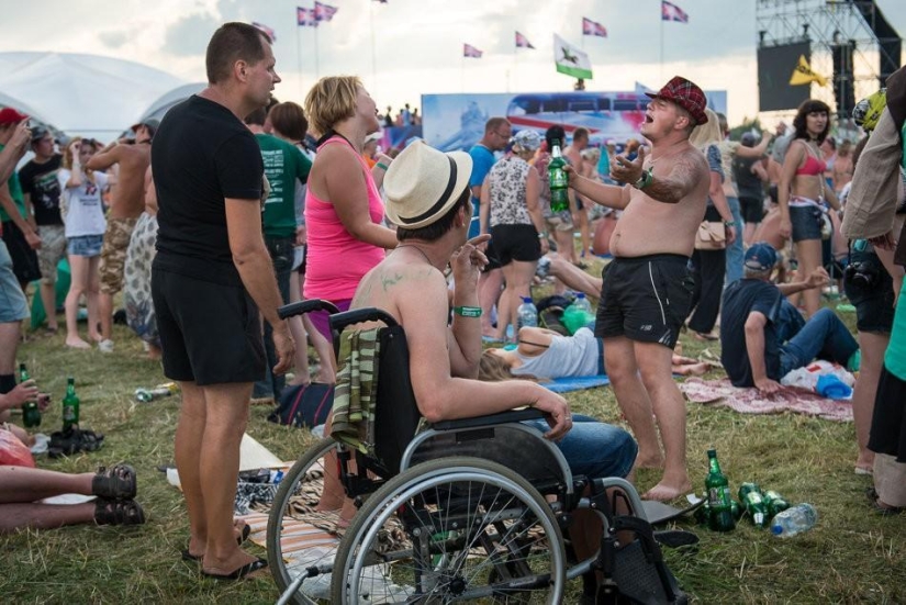 Invasión: ¡sobrevive a pesar de! .. Invasión: ¡sobrevive a pesar de! ..