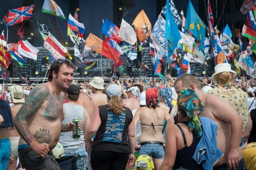 Invasion - survive in spite of! ..