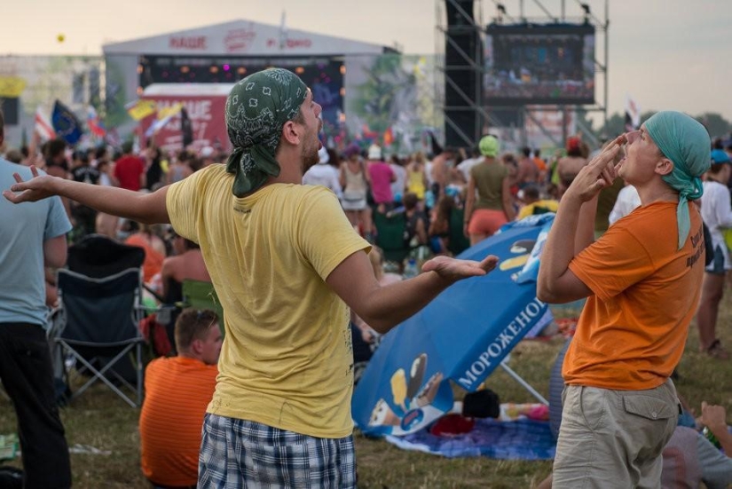 Invasion - survive in spite of! ..