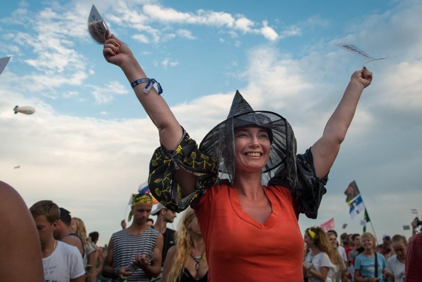 Invasion - survive in spite of! ..