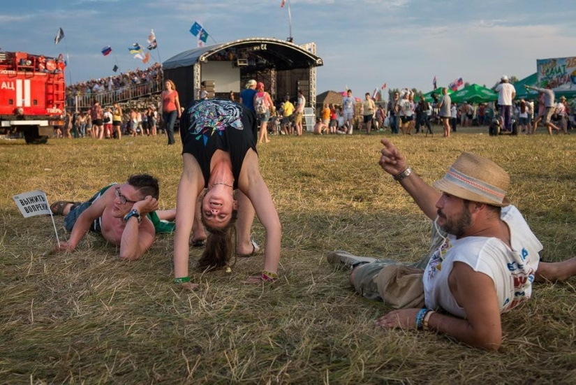 Invasion - survive in spite of! ..