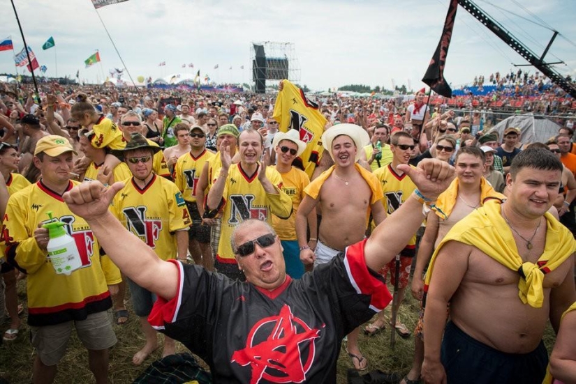 Invasion - survive in spite of! ..