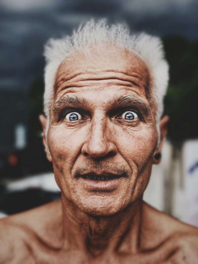 iPhone, Big Mac box and no magic: the photographer made cool portraits with the help of improvised means