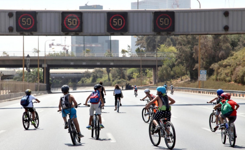 Israel is a very unusual country, and here are 22 proofs