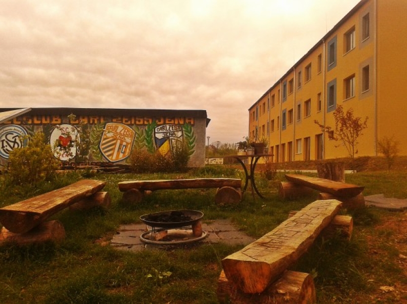 It cannot be demolished, repaired: how the Germans turn their "Khrushchevki" into decent housing