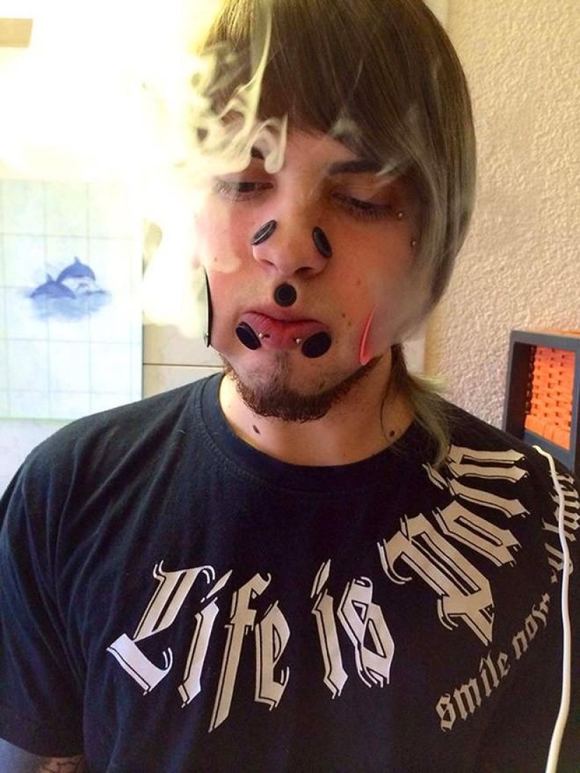 Joel Miggler es el tipo que llevó la modificación corporal extrema al siguiente nivel. Joel Miggler es el tipo que llevó la modificación corporal extrema al siguiente nivel.