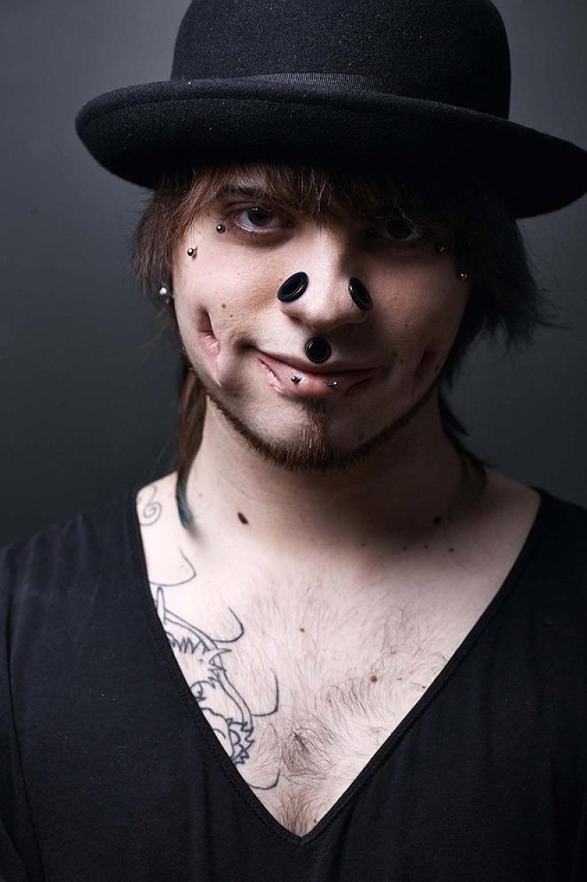 Joel Miggler es el tipo que llevó la modificación corporal extrema al siguiente nivel. Joel Miggler es el tipo que llevó la modificación corporal extrema al siguiente nivel.