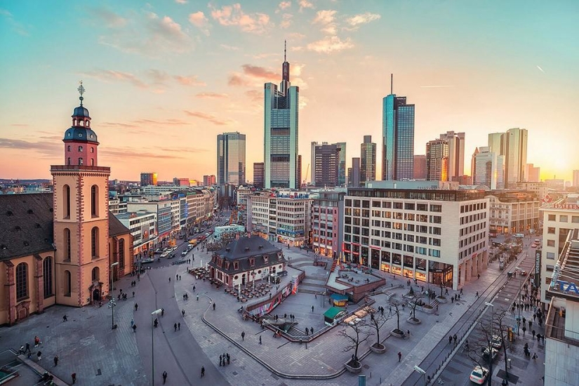 Journey to the heart of the city