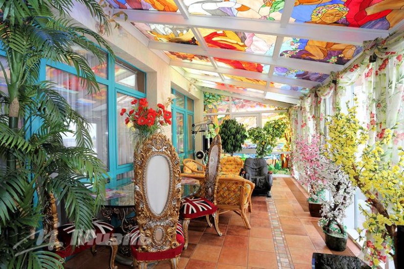 Just some trash: apartments of the Moscow rich Just some trash: apartments of the Moscow rich