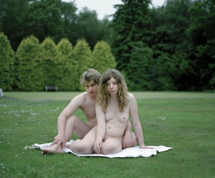 Jóvenes naturistas británicos