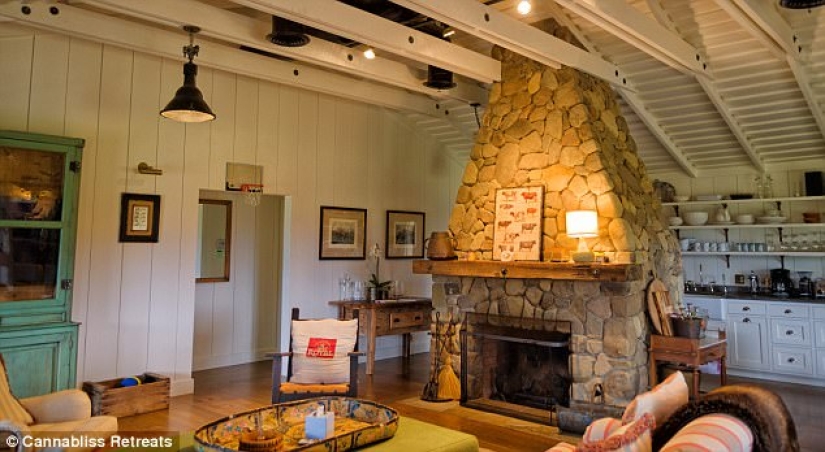 "Konoplayf": a center for "psychedelic yoga" with marijuana has been opened in the USA