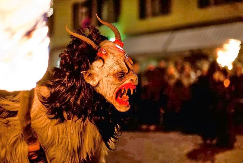 Krampus - Santa Claus&#39; sadistic sidekick