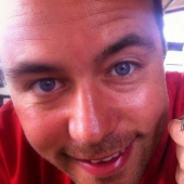 La ardilla huérfana y el director son mejores amigos