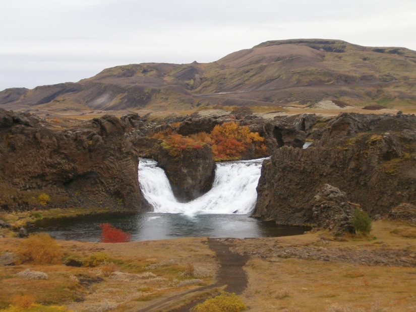 La belleza de las cascadas de Islandia en fotografías