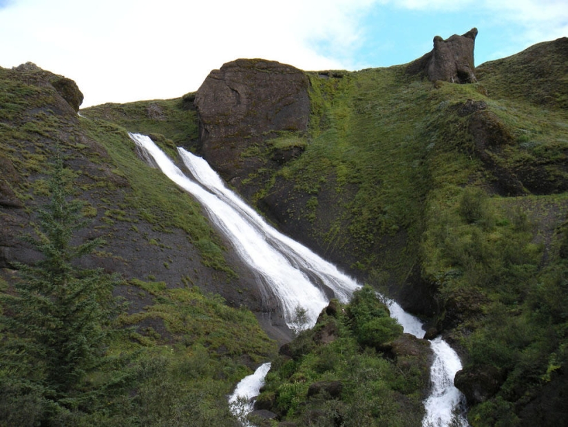 La belleza de las cascadas de Islandia en fotografías
