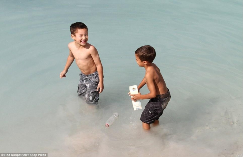 La belleza puede ser engañosa: ¿Te bañarías con lejía?