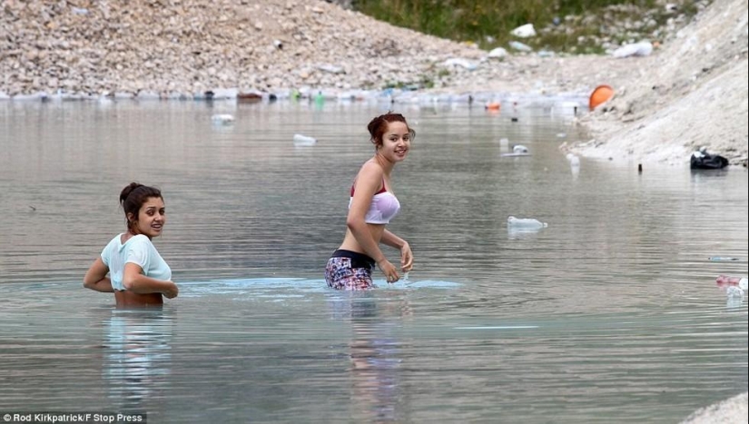 La belleza puede ser engañosa: ¿Te bañarías con lejía?