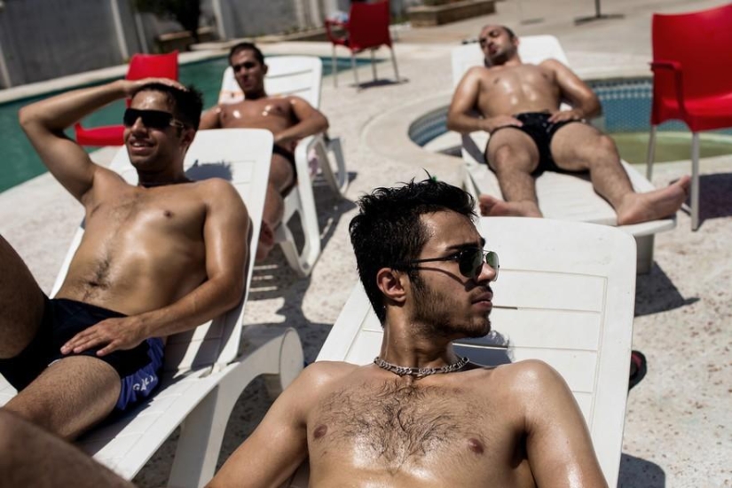 La doble vida de la juventud iraní