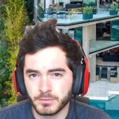 La estrella de YouTube de 23 años Jordan Maron compró una mansión de 4,5 millones de dólares en Hollywood