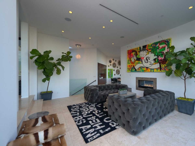 La estrella de YouTube de 23 años Jordan Maron compró una mansión de 4,5 millones de dólares en Hollywood La estrella de YouTube de 23 años Jordan Maron compró una mansión de 4,5 millones de dólares en Hollywood