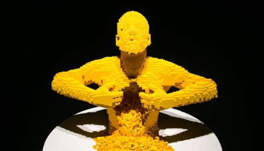 La exposición de fama mundial "El arte de LEGO" se inauguró en Moscú La exposición de fama mundial "El arte de LEGO" se inauguró en Moscú