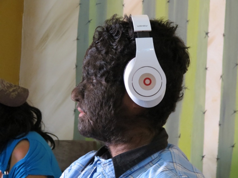 La familia más peluda del mundo. La familia más peluda del mundo.