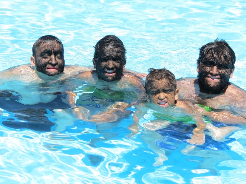 La familia más peluda del mundo. La familia más peluda del mundo.