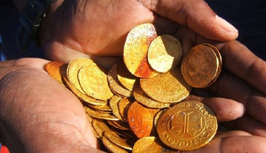 La felicidad ha caído en: un barco de 500 años con oro por valor de3 13 millones fue encontrado en el desierto