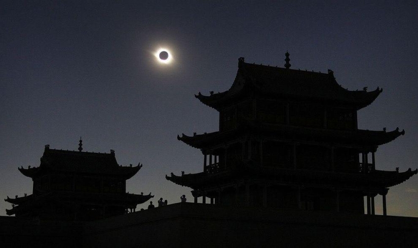 La foto más impactante de un eclipse solar La foto más impactante de un eclipse solar